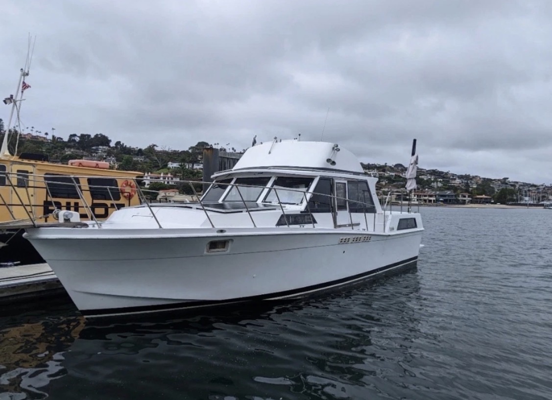 1987 Chris Craft Catalina Diesel 41’